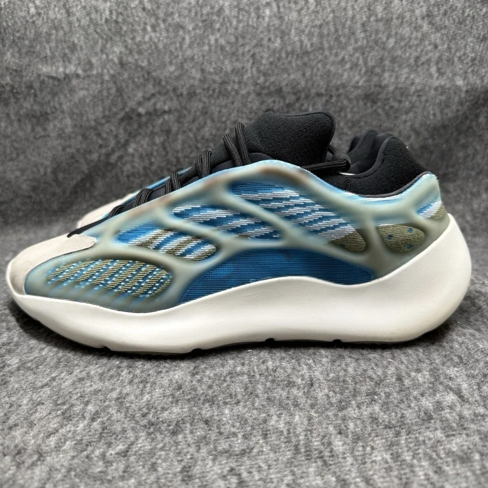 adidas yeezy 700